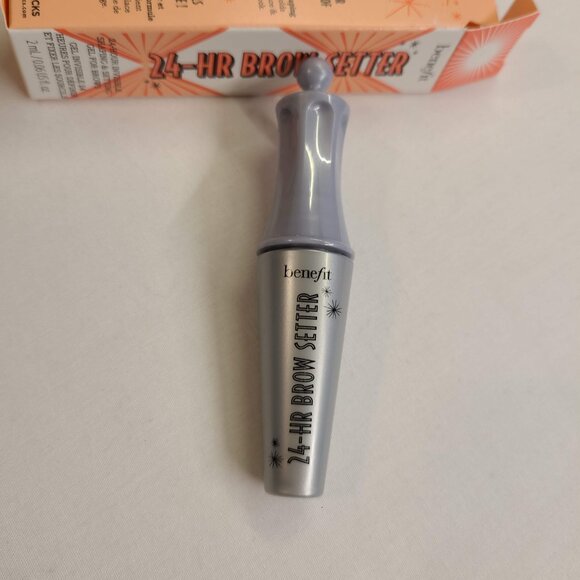 Benefit 24-HR Brow Setter Clear Eyebrow Gel with Lamination Effect - 2ml - Picture 8 of 8